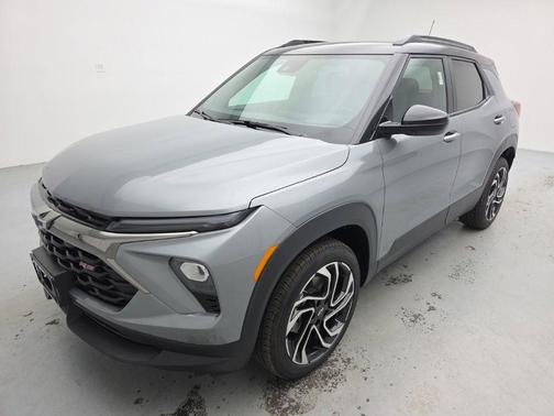 Sterling Gray Metallic 2026 Chevrolet Trailblazer RS