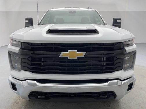 2025 Chevrolet Silverado 3500 WT