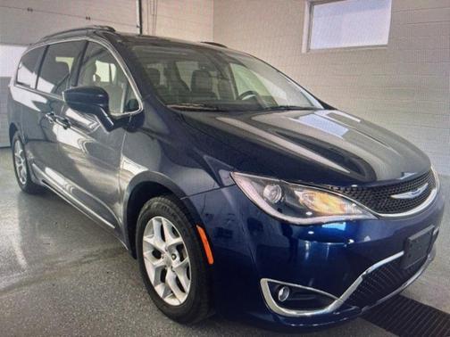 2019 Chrysler Pacifica Touring-L Plus