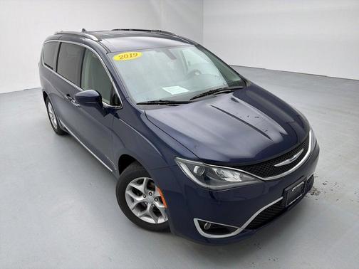 2019 Chrysler Pacifica Touring-L Plus