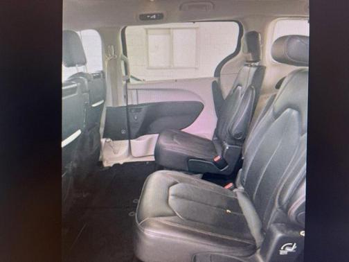 2019 Chrysler Pacifica Touring-L Plus