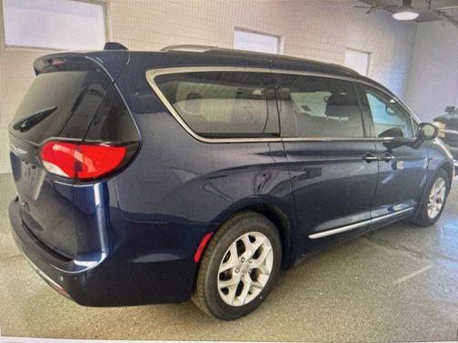 2019 Chrysler Pacifica Touring-L Plus