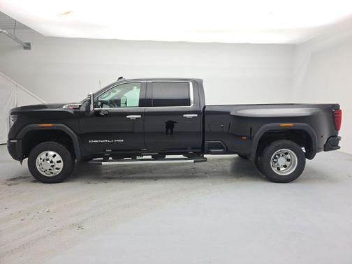 2024 GMC Sierra 3500 Denali