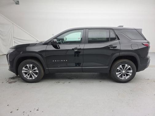 Mosaic Black Metallic 2026 Chevrolet Equinox LT
