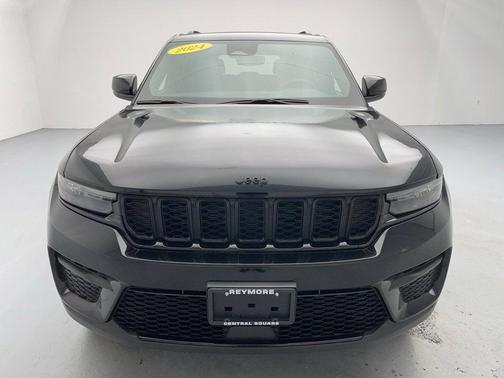 2024 Jeep Grand Cherokee Laredo
