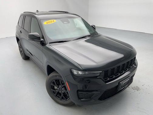 2024 Jeep Grand Cherokee Laredo