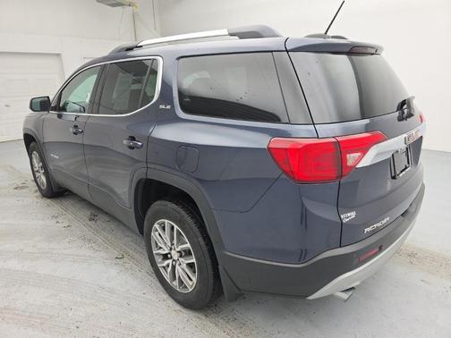 2019 GMC Acadia SLE-2