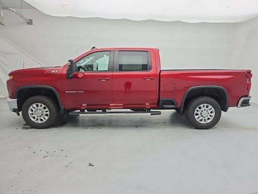 Cherry Red Tintcoat 2022 Chevrolet Silverado 2500 LT