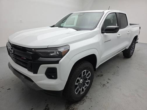 Summit White 2026 Chevrolet Colorado Z71