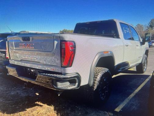 2024 GMC Sierra 2500 AT4X