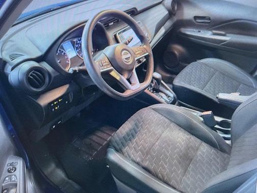 2022 Nissan Kicks S