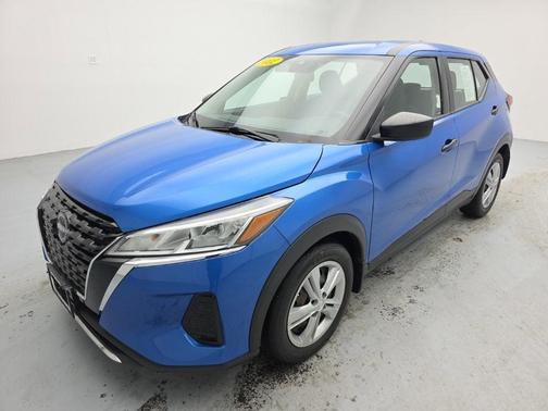 2022 Nissan Kicks S