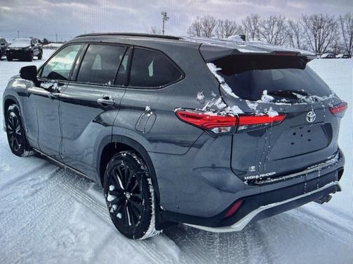 2023 Toyota Highlander XSE