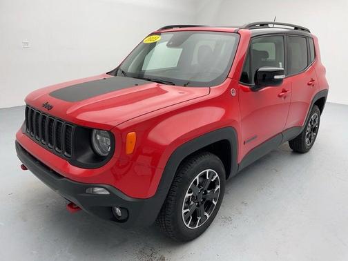 2023 Jeep Renegade Trailhawk
