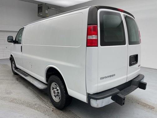 2021 GMC Savana 2500 Work Van