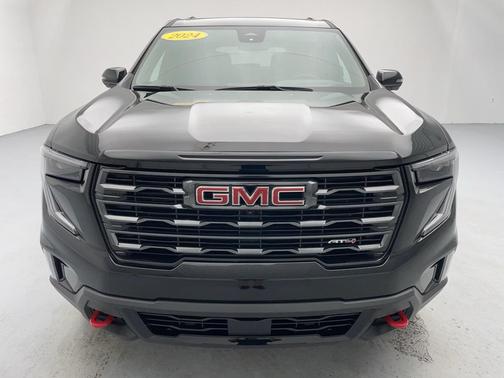 2024 GMC Acadia AT4