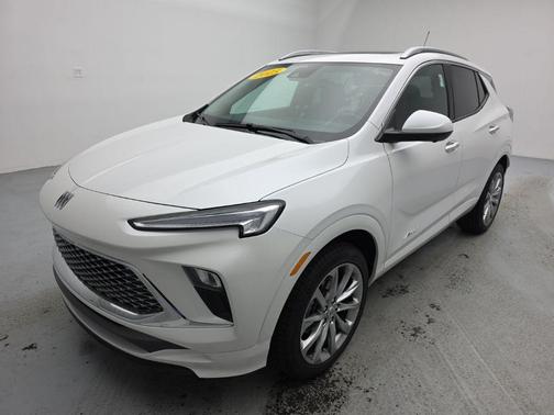 White Frost Tri-Coat 2025 Buick Encore GX Avenir