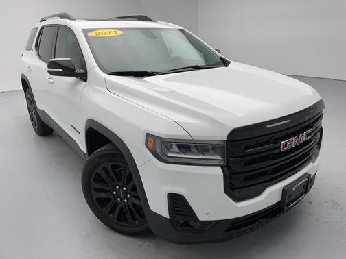 2023 GMC Acadia SLT