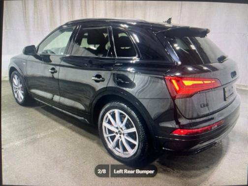 Mythos Black Metallic 2024 Audi Q5 e 55 S line quattro Premium