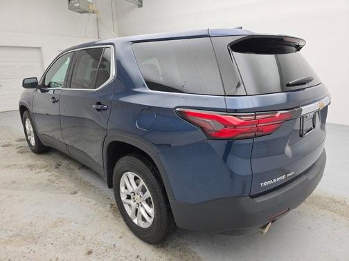 2023 Chevrolet Traverse LS