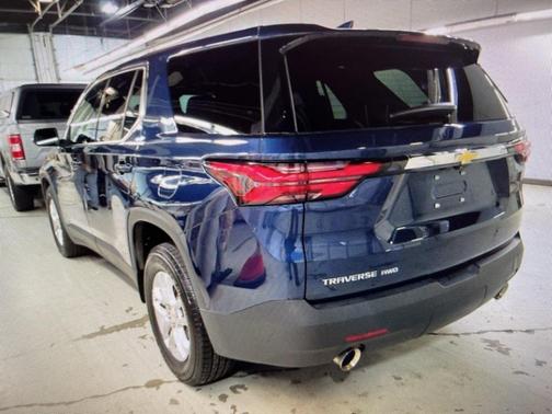 2023 Chevrolet Traverse LS
