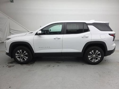 Summit White 2025 Chevrolet Equinox LT