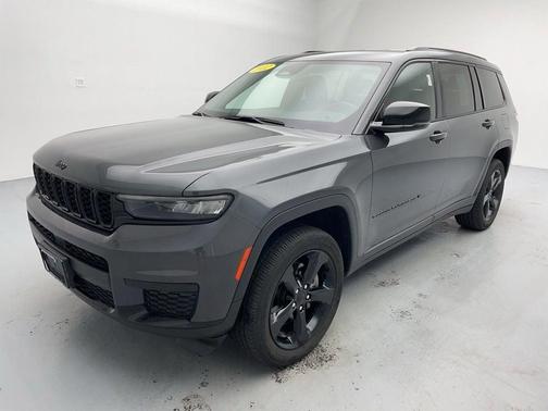 2022 Jeep Grand Cherokee L Laredo