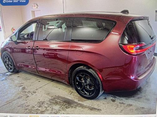 2023 Chrysler Pacifica Hybrid Touring L