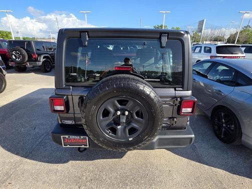 2024 Jeep Wrangler Sport