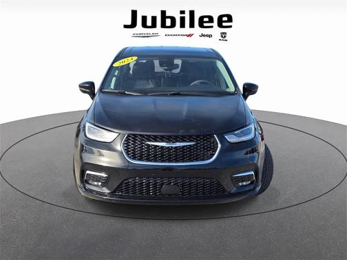 2024 Chrysler Pacifica Touring-L