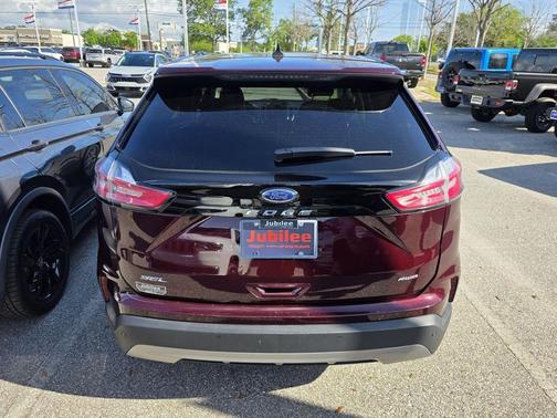 Burgundy 2024 Ford Edge SEL