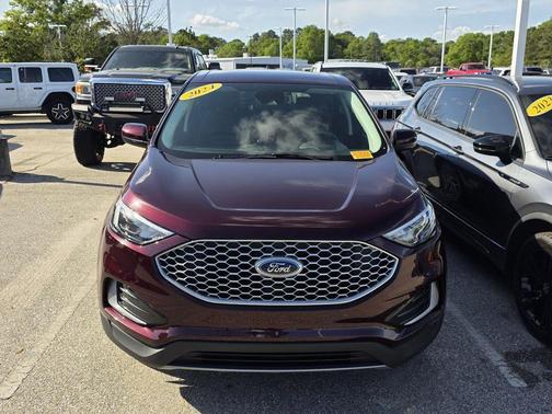 Burgundy 2024 Ford Edge SEL