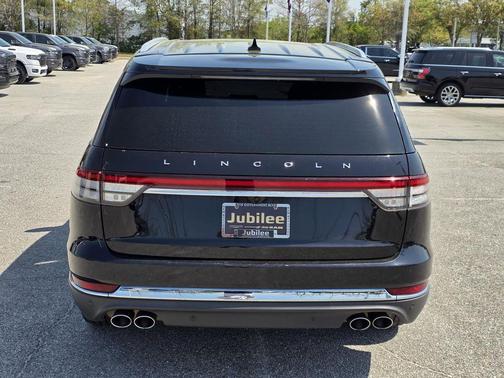 Black Metallic 2022 Lincoln Aviator Standard RWD