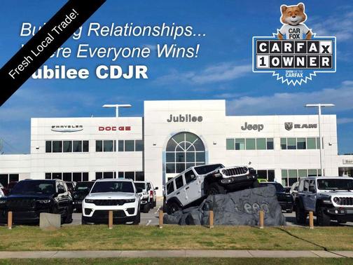 Everlasting Silver 2024 Kia Telluride S