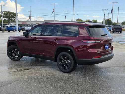 2025 Jeep Grand Cherokee L Laredo