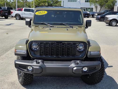 2025 Jeep Gladiator Sport