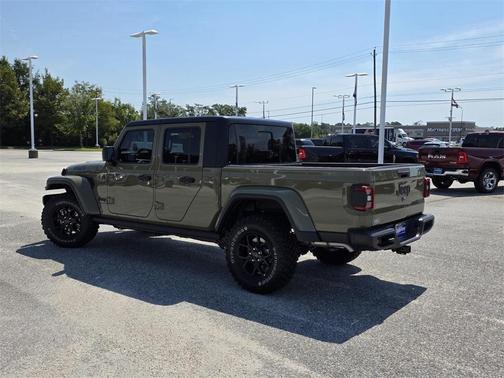 2025 Jeep Gladiator Sport