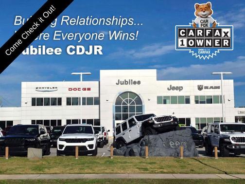 Bright White Clearcoat 2025 Jeep Wrangler Rubicon