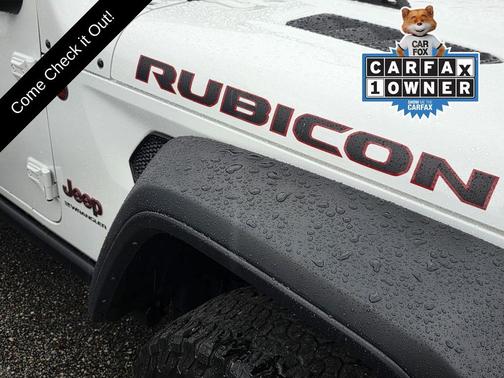 Bright White Clearcoat 2025 Jeep Wrangler Rubicon