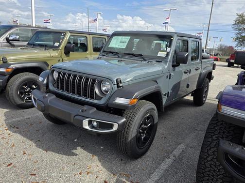 2026 Jeep Gladiator Sport