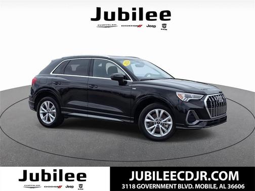 2024 Audi Q3 45 S line Premium