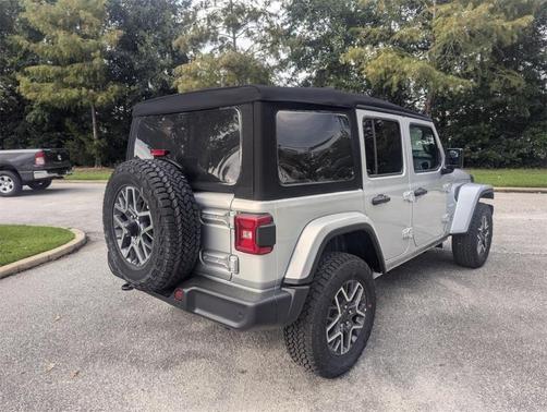 2024 Jeep Wrangler Sahara