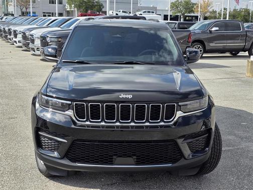 2025 Jeep Grand Cherokee Laredo X