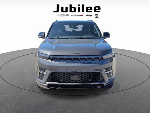 Metallic 2026 Jeep Grand Wagoneer Base