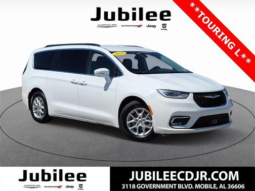 2022 Chrysler Pacifica Touring-L
