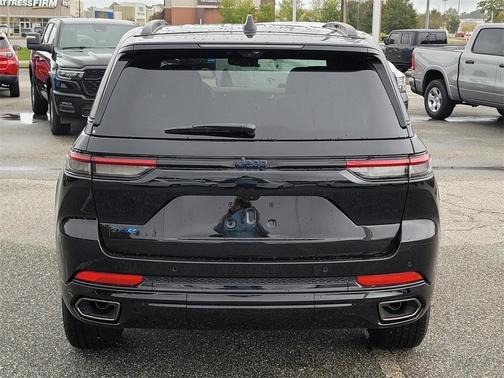 2025 Jeep Grand Cherokee 4xe Base