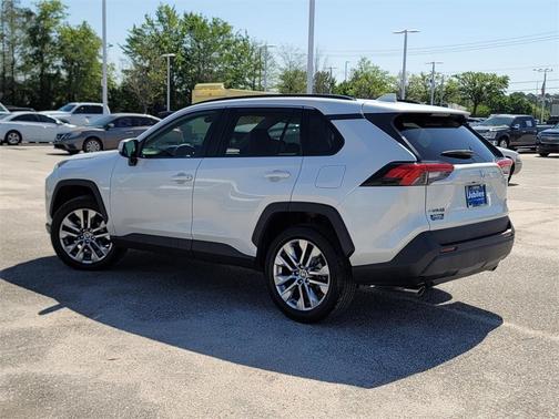 2021 Toyota RAV4 XLE Premium