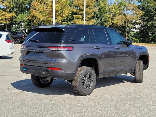 2025 Jeep Grand Cherokee 4xe Trailhawk