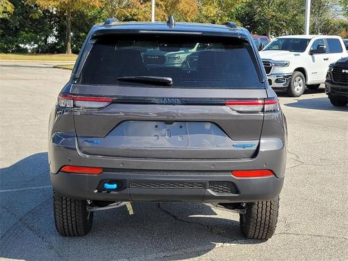 2025 Jeep Grand Cherokee 4xe Trailhawk