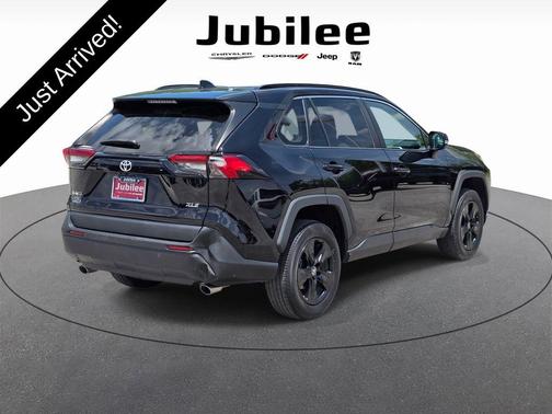 Midnight Black Metallic 2021 Toyota RAV4 XLE